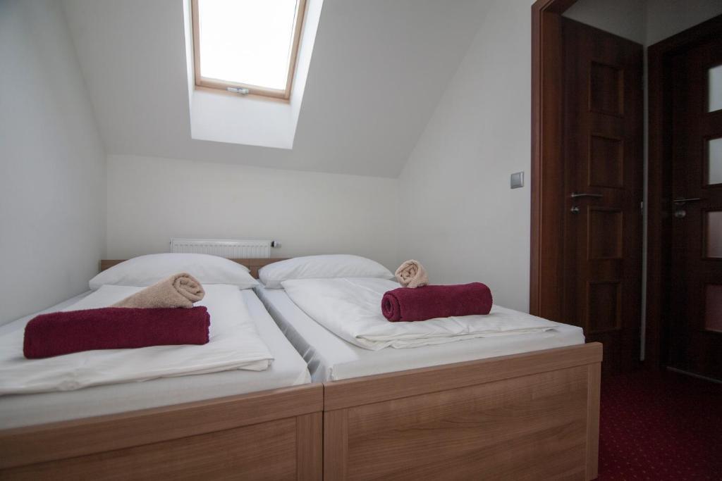 Hotel Krusnohorsky Dvur Cínovec Room photo