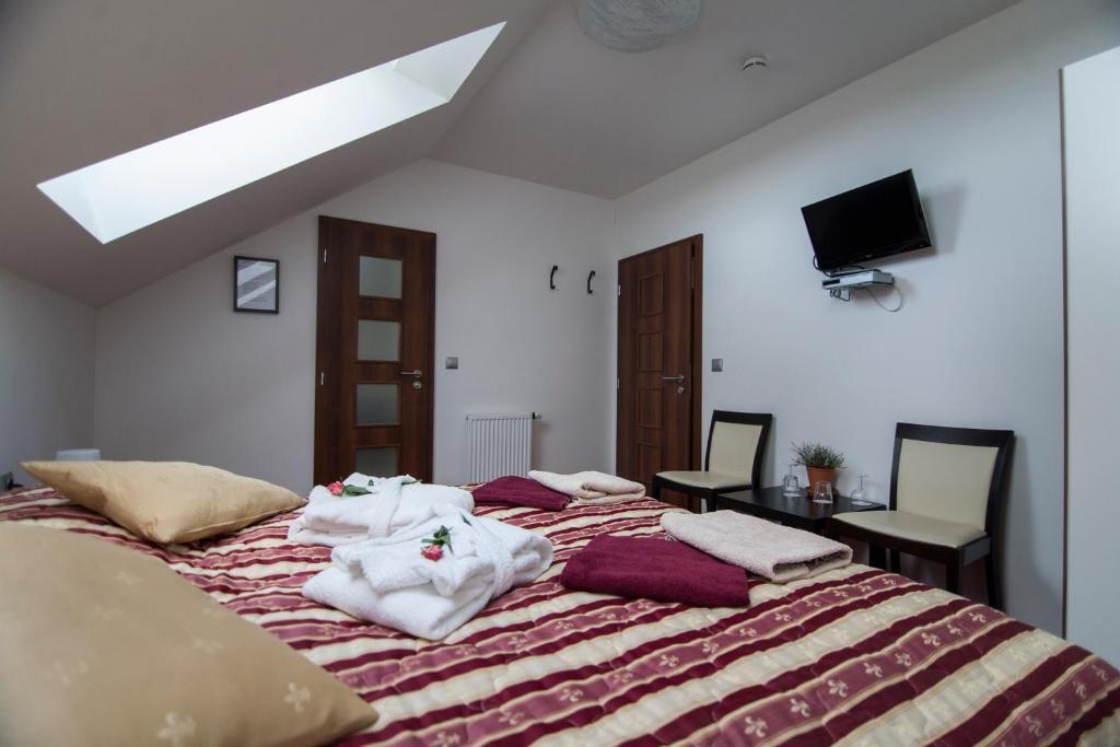 Hotel Krusnohorsky Dvur Cínovec Room photo