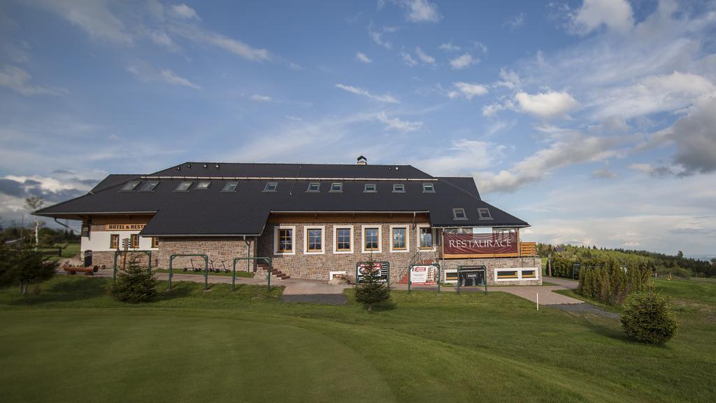 Hotel Krusnohorsky Dvur Cínovec Exterior photo